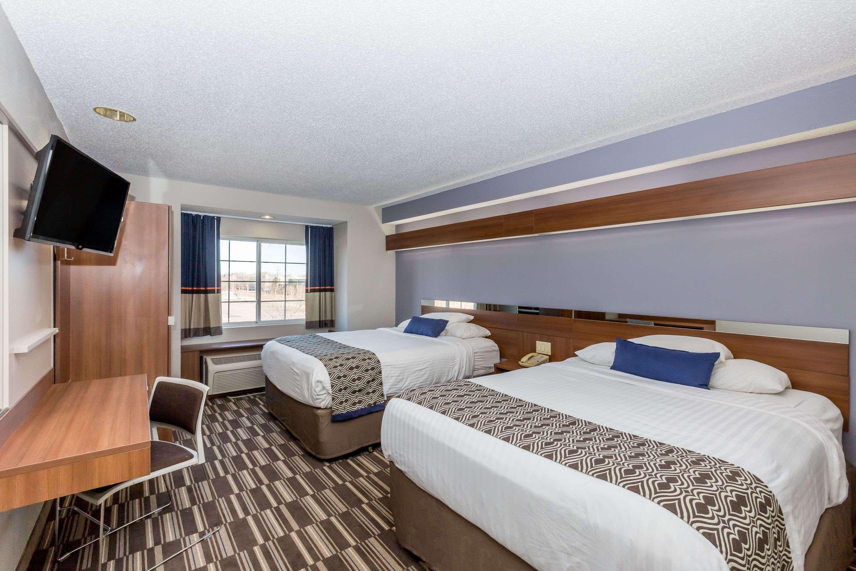 Hotel Microtel & By Wyndham 2*