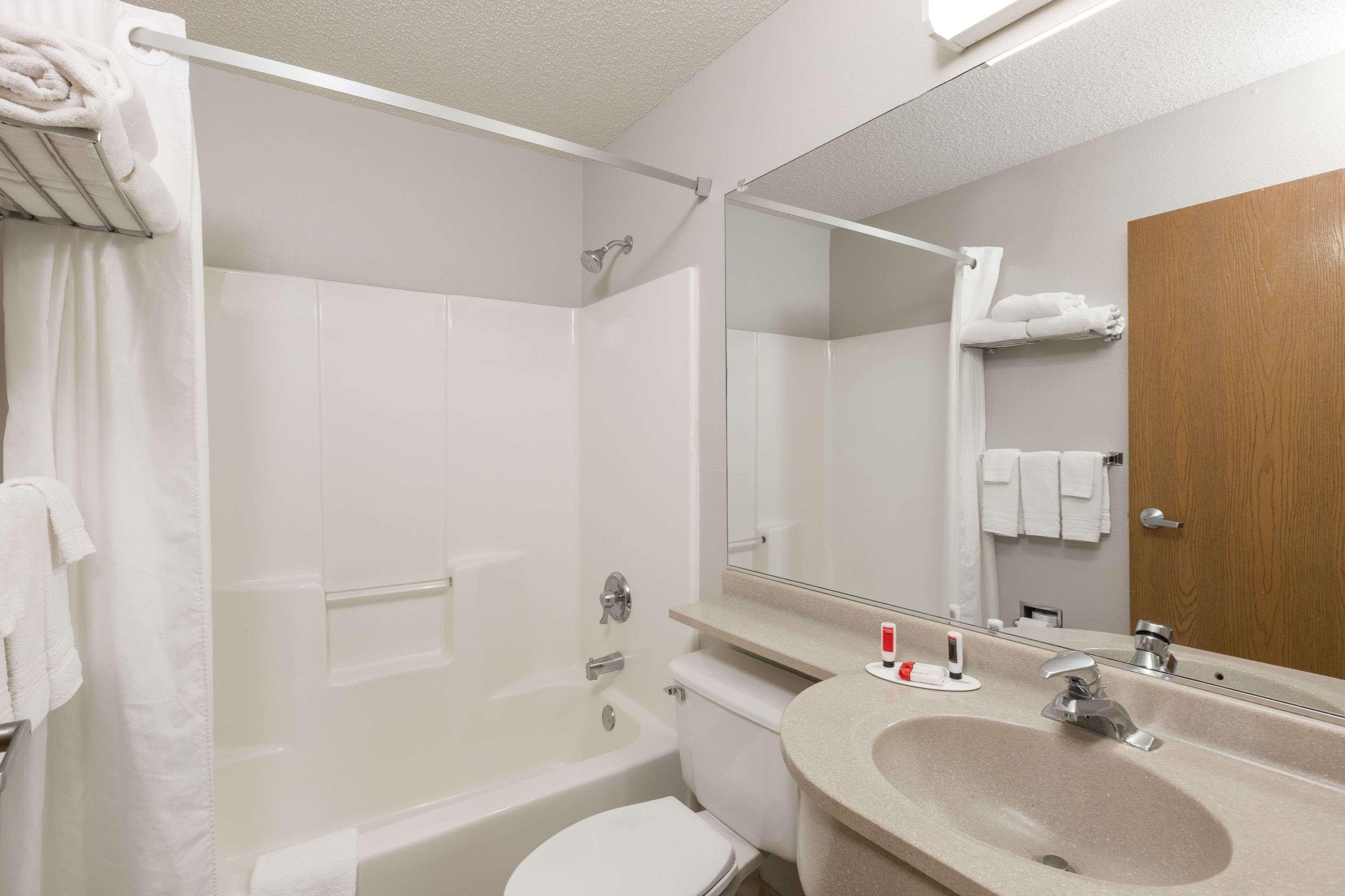 Microtel & By Wyndham 2*