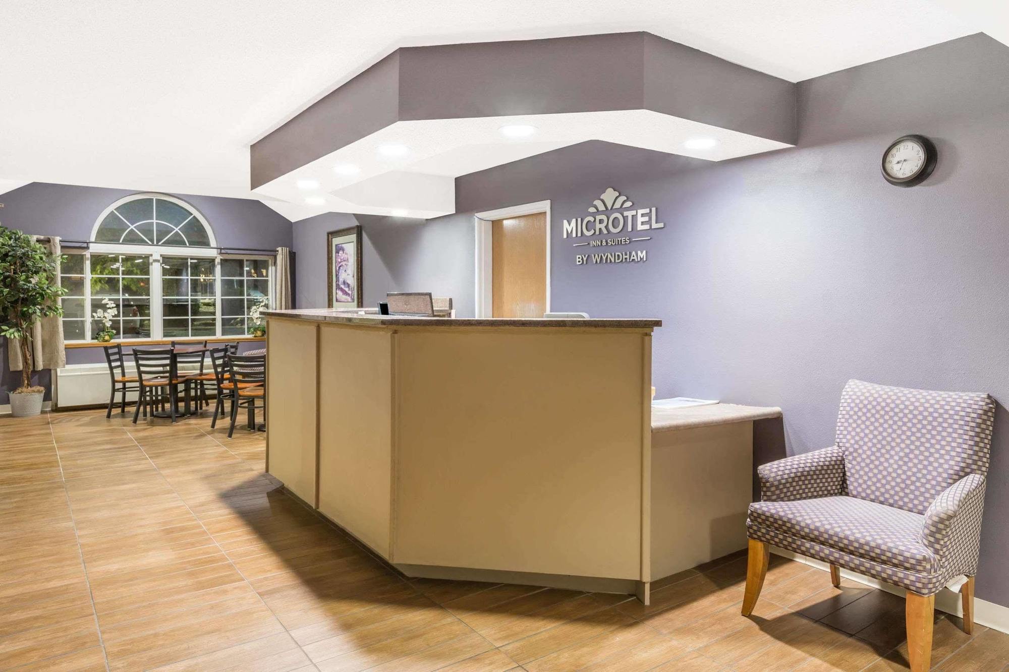 Hotel Microtel & By Wyndham Sioux Falls