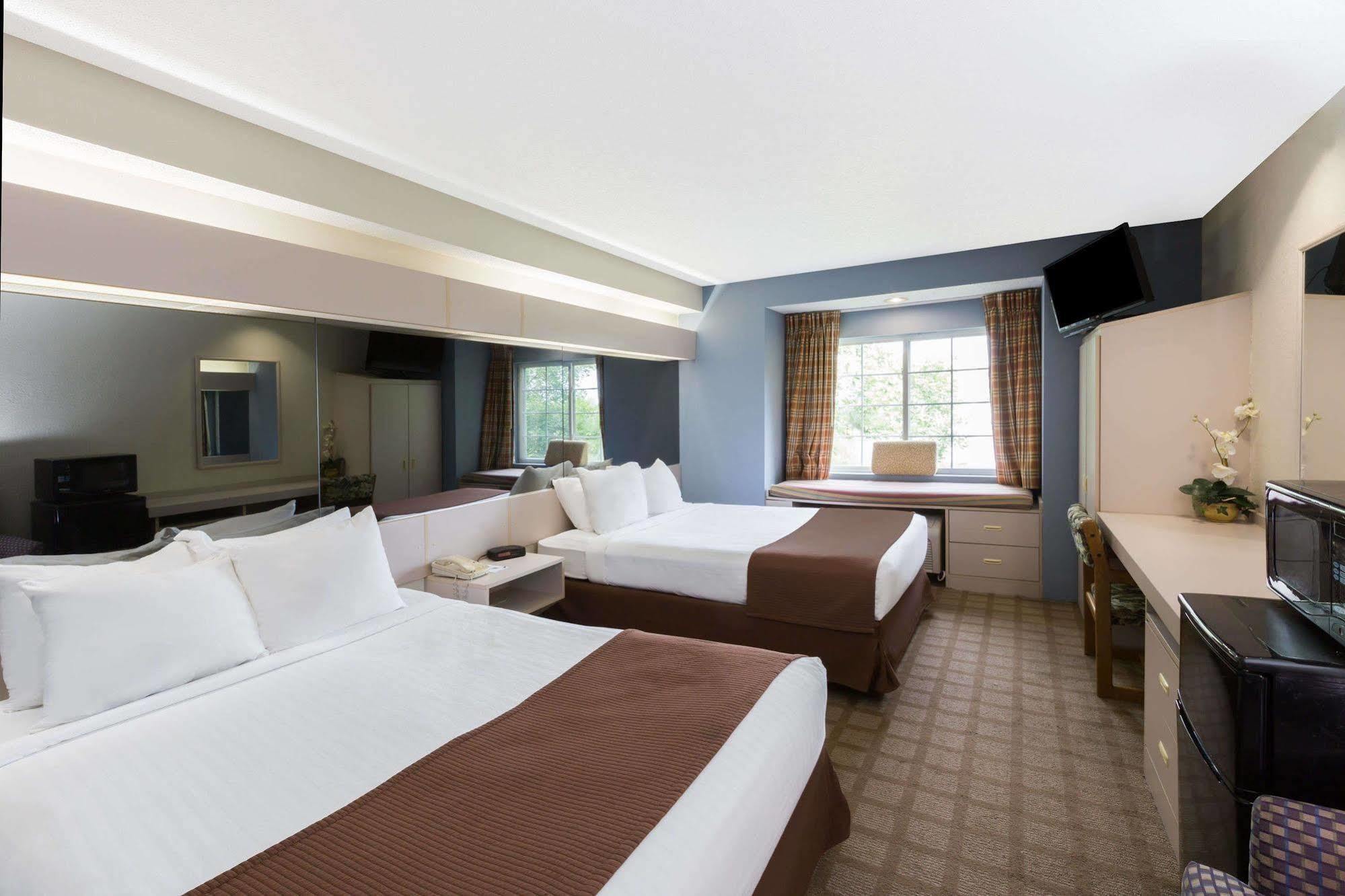Hotel Microtel & By Wyndham Sioux Falls