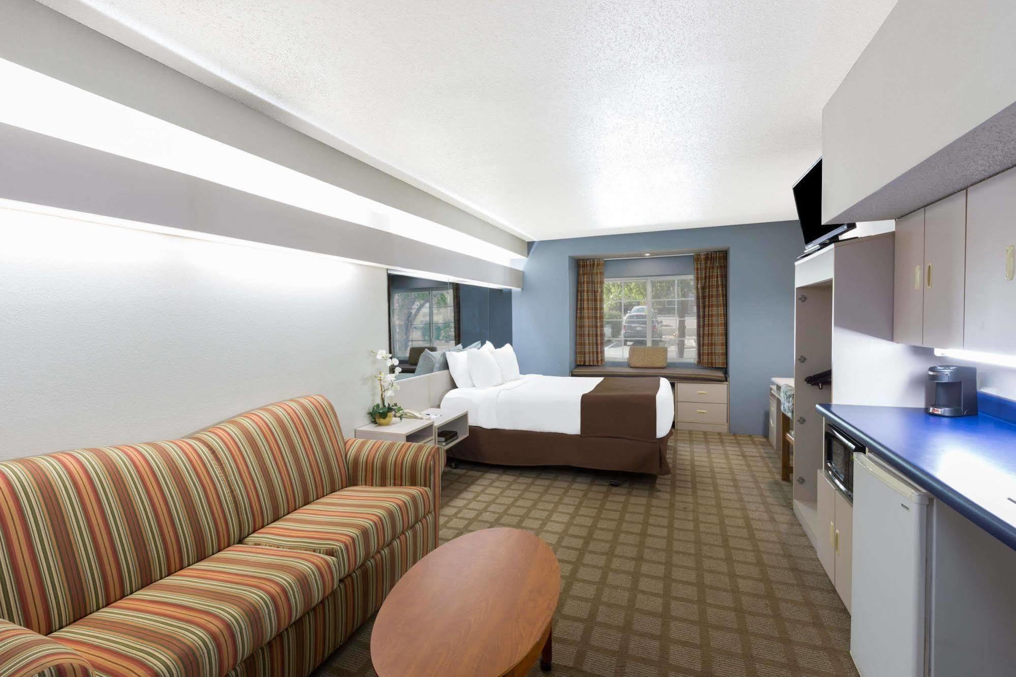 Microtel & By Wyndham